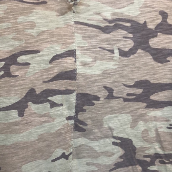Sanctuary Camo Shirt - Picture 2 of 6